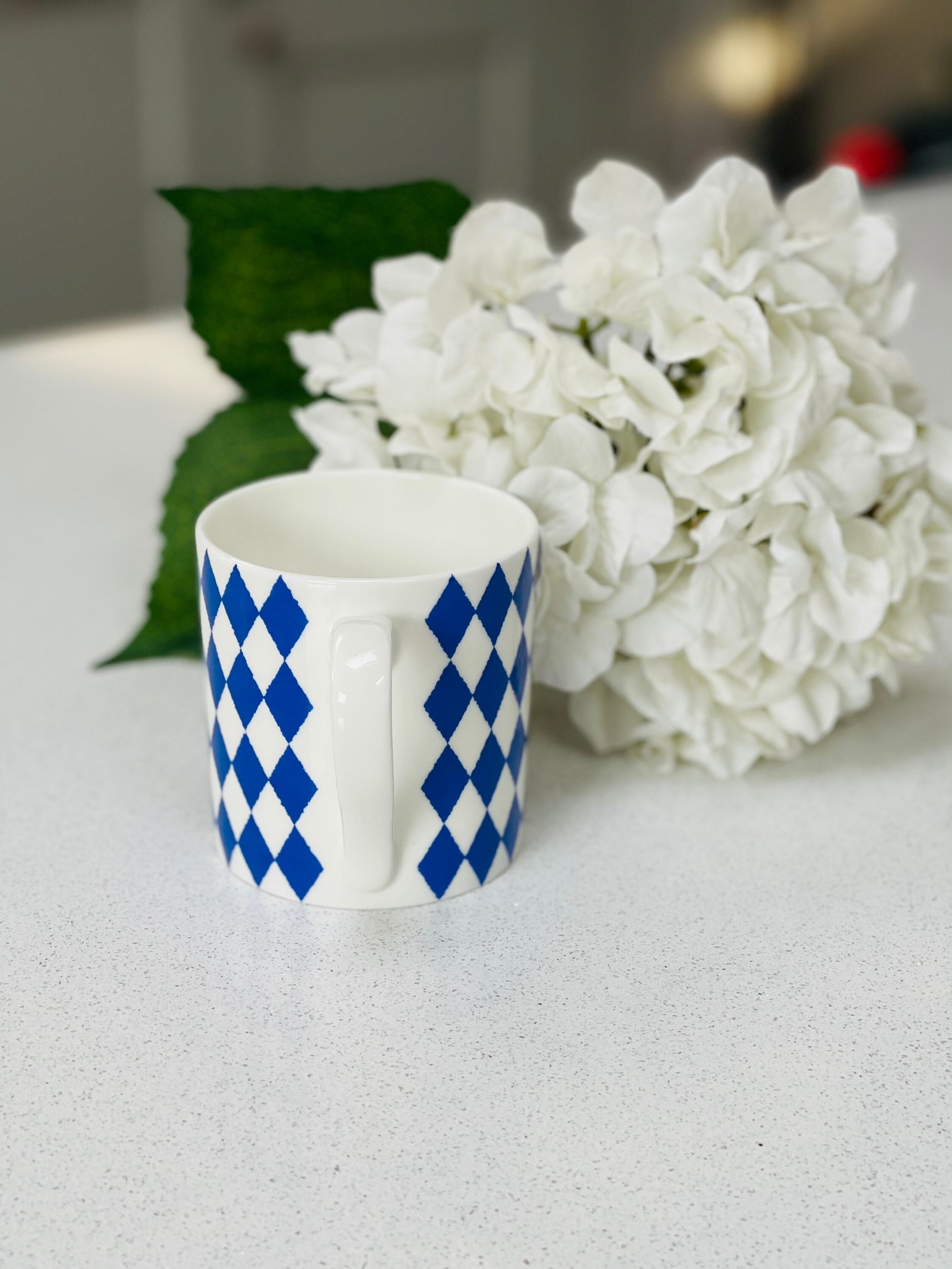 Set of 6 Fine Bone China Harlequin Wraparound Design Mugs In Blue