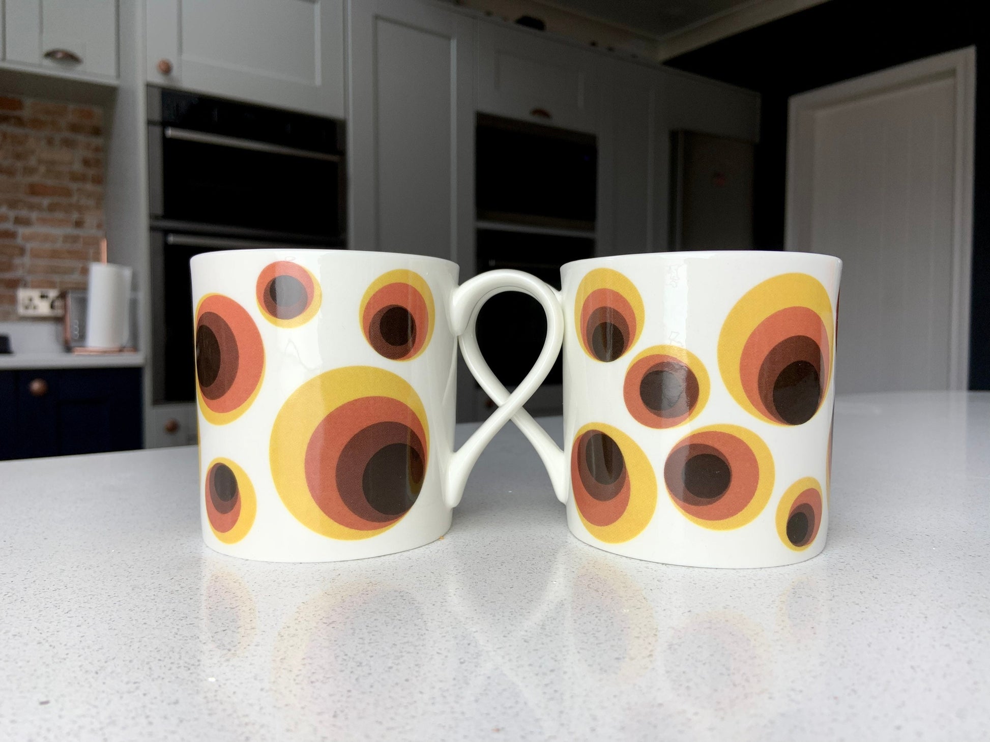 Set of 6 Fine Bone China 12oz Brown, Orange and Yellow 60s inspired Mug Set