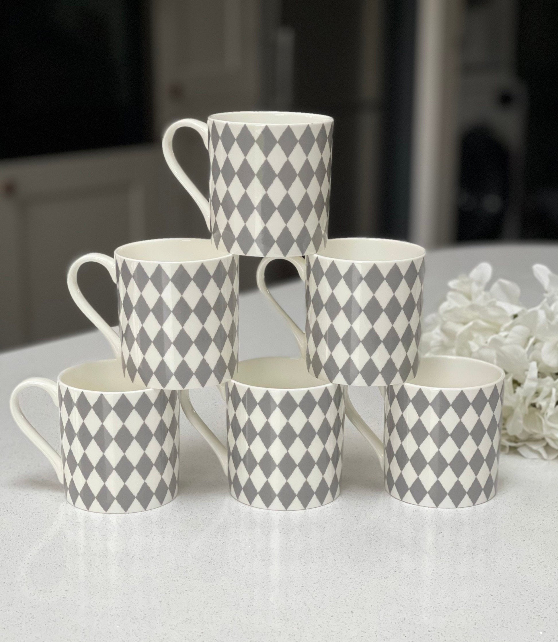 Set of 6 Fine Bone China Harlequin Wraparound Design Mugs