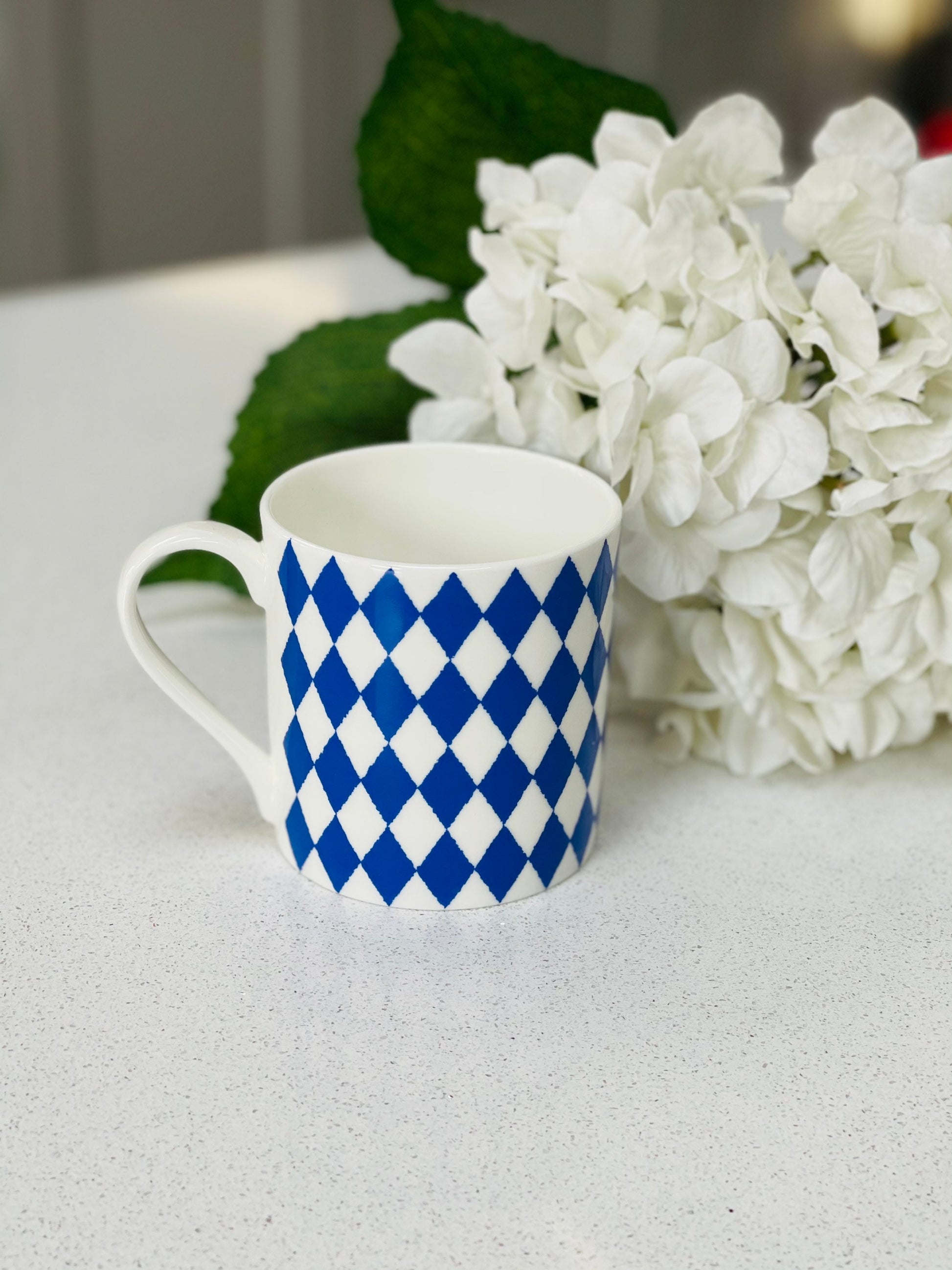 Set of 6 Fine Bone China Harlequin Wraparound Design Mugs In Blue