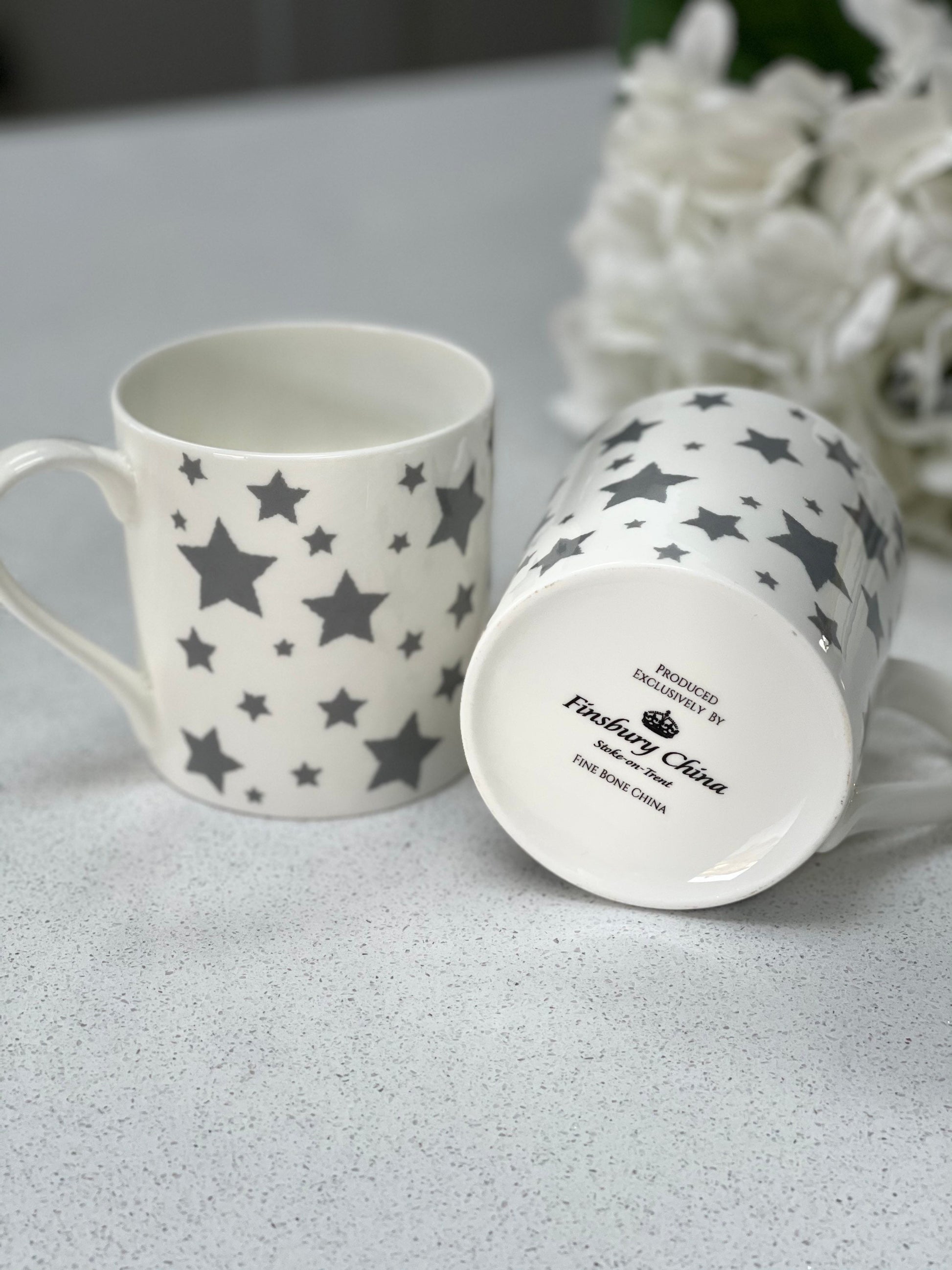 Fine Bone China 12oz 6 Mug Set with a wraparound grey star design