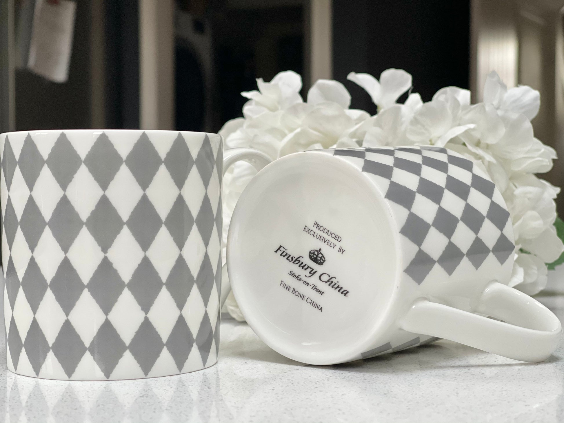 Set of 6 Fine Bone China Harlequin Wraparound Design Mugs
