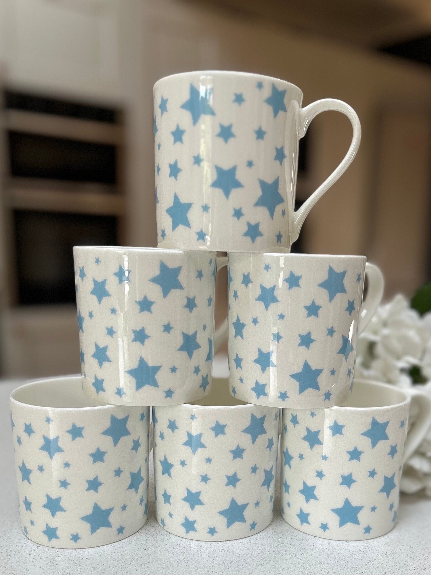 Fine Bone China 12oz 6 Mug Set with a Wraparound Light Blue Star Design