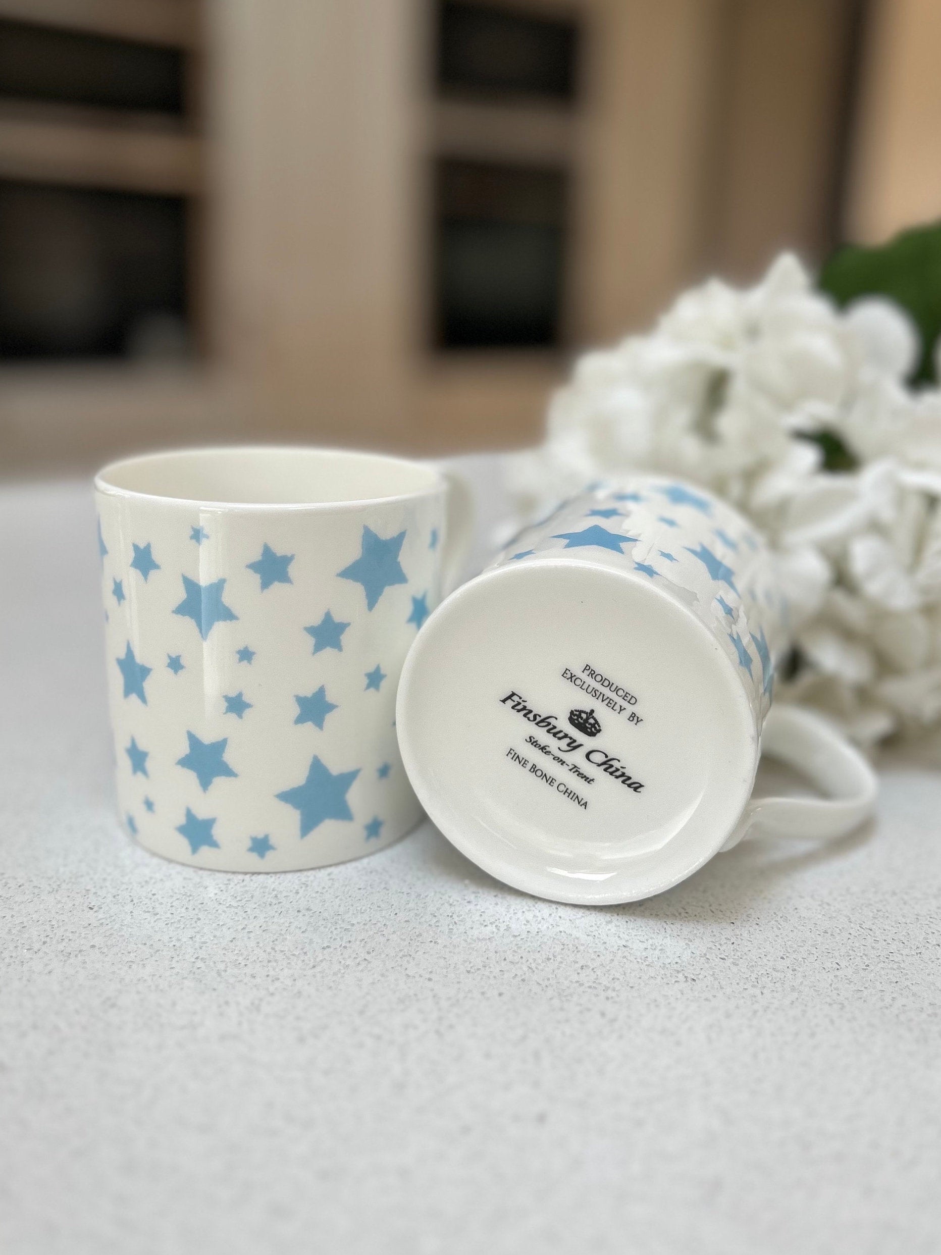 Fine Bone China 12oz 6 Mug Set with a Wraparound Light Blue Star Design