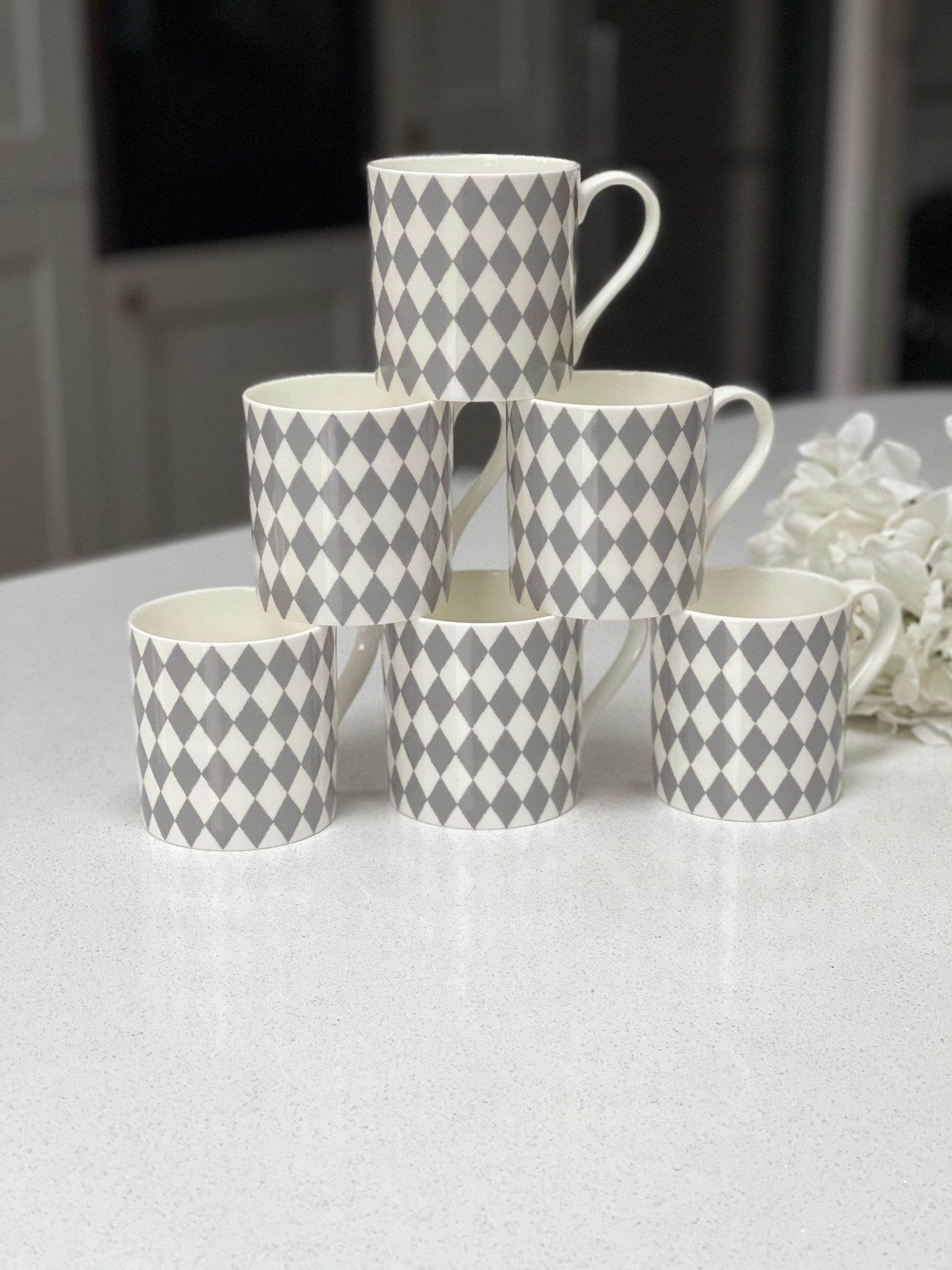 Set of 6 Fine Bone China Harlequin Wraparound Design Mugs