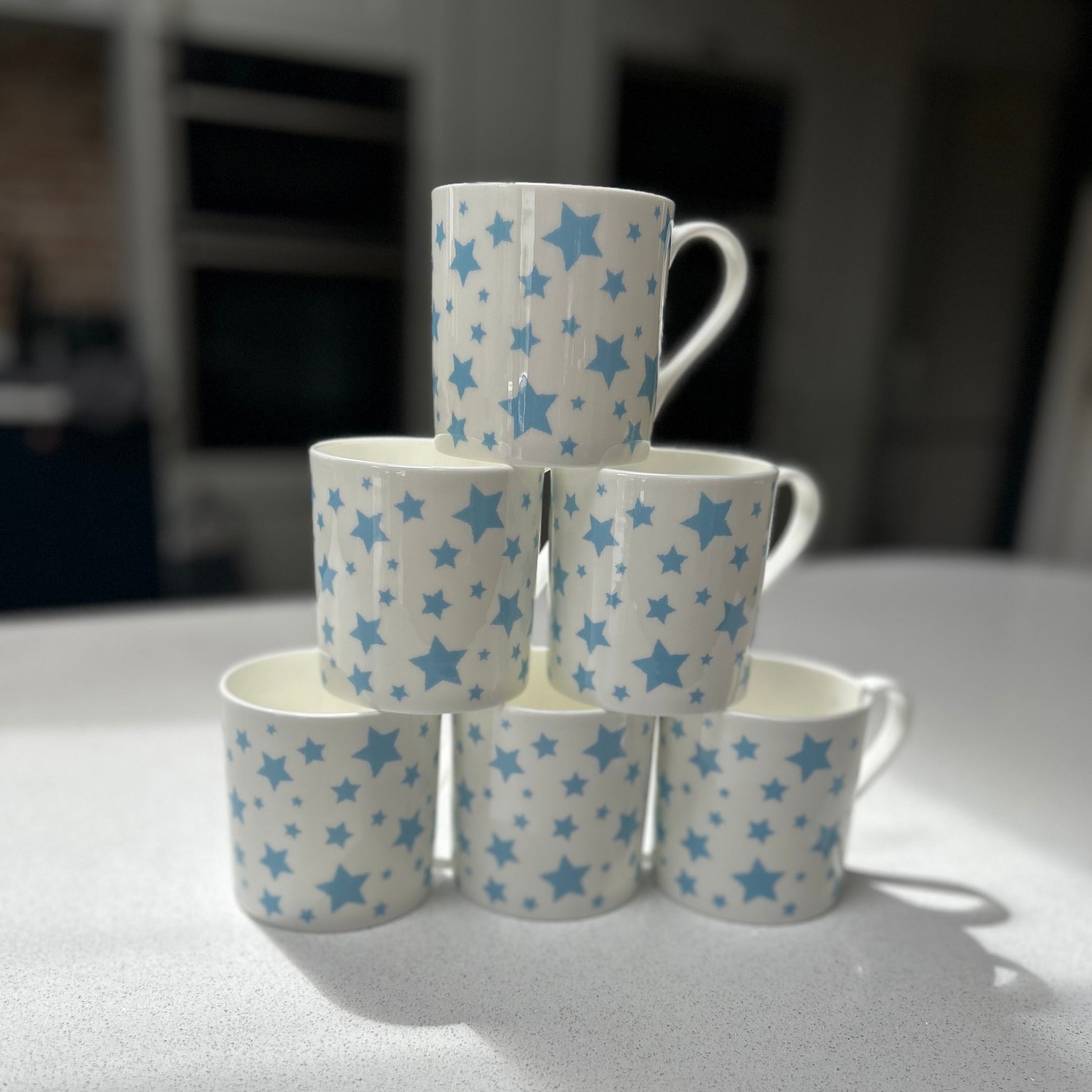 Fine Bone China 12oz 6 Mug Set with a Wraparound Light Blue Star Design