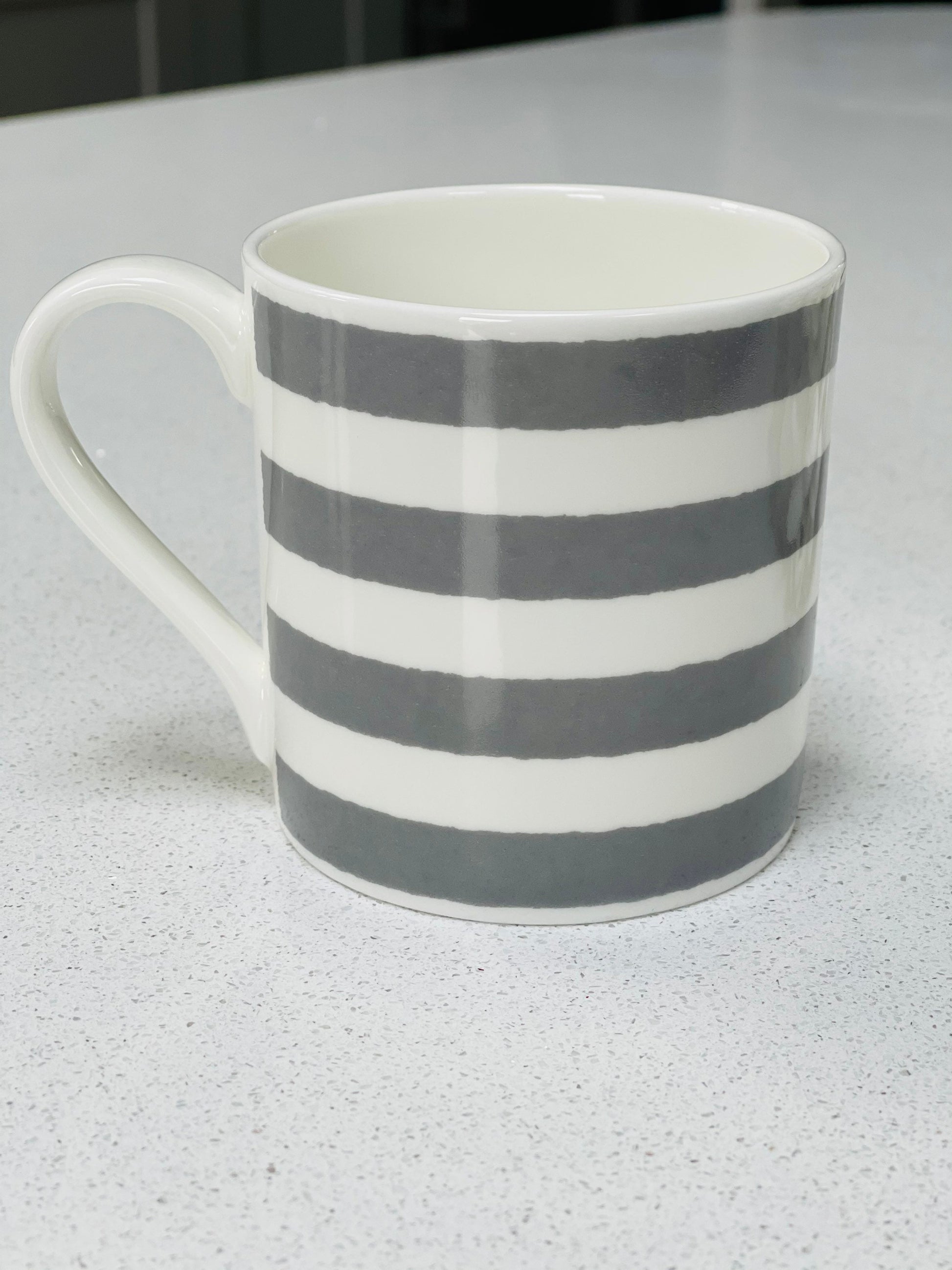 Grey Stripe set of 6 - 12oz Fine Bone China Mugs
